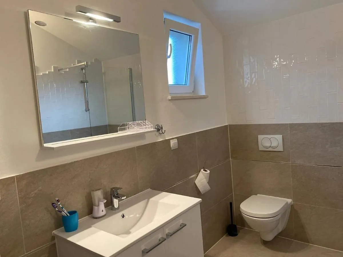 Apartments With A Parking Space Vantacici, Krk - 21694 Malinska Croatia