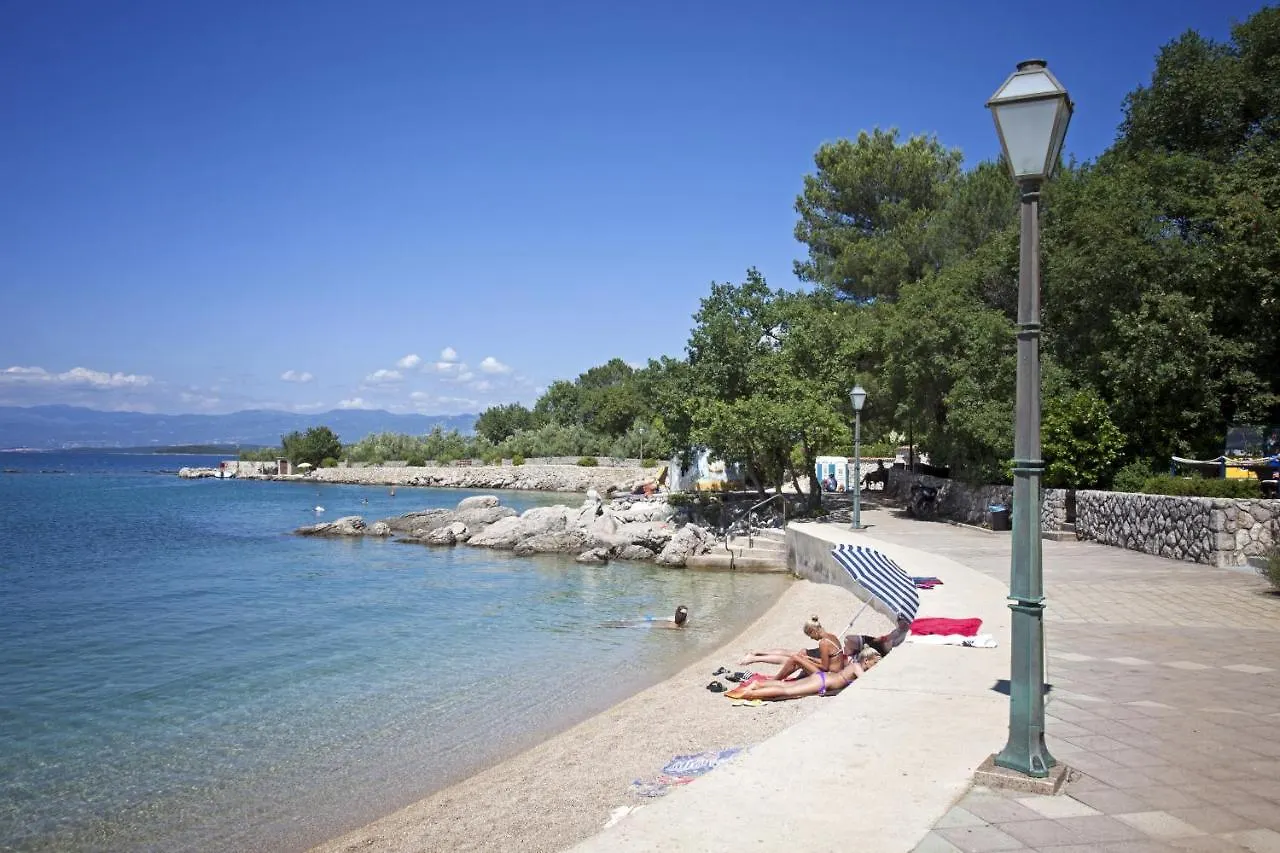 Apartments With A Parking Space Vantacici, Krk - 21694 Malinska 0*,  Croatia
