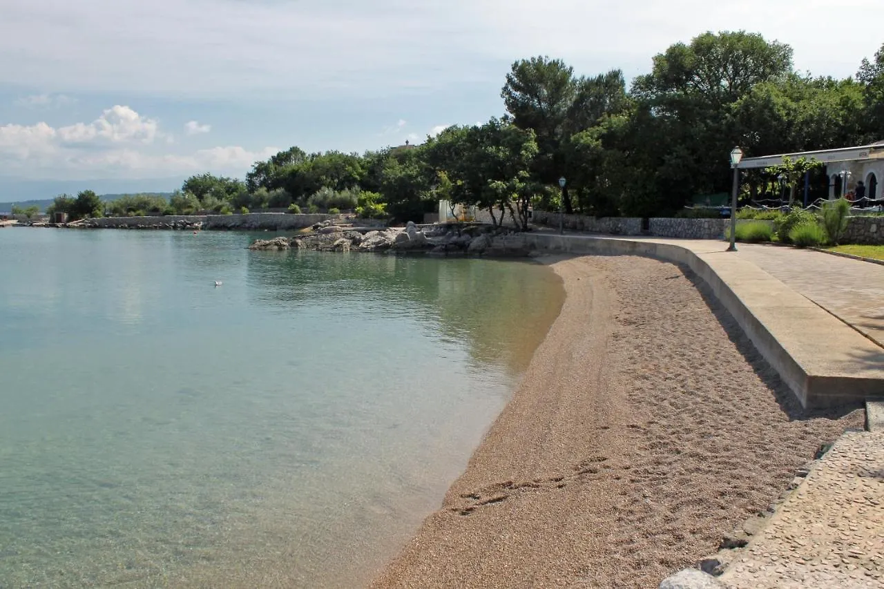 Apartments With A Parking Space Vantacici, Krk - 21694 Malinska Croatia